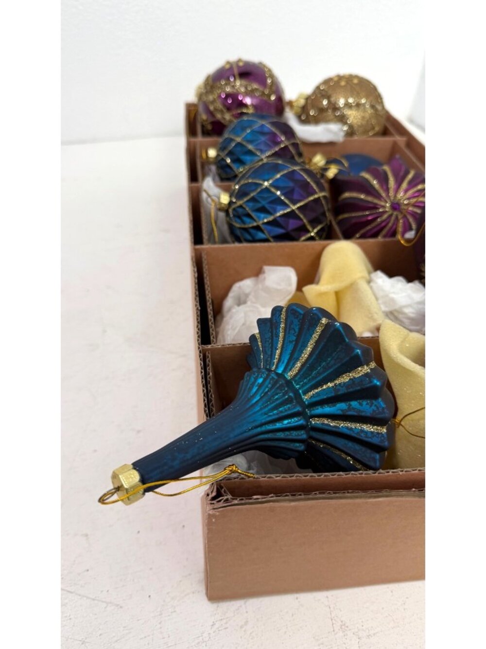 Balsam Hill Napa Jewel Ornament Set Of 9 Christmas Decorations 4000975 - Picture 5 of 8
